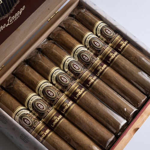 Alec Bradley The Lineage Robusto Cigar - Box of 24