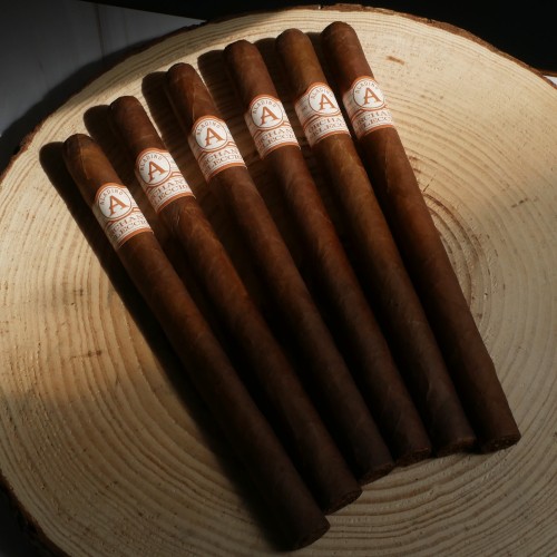 FLASH SALE - 5 + 1 Aladino Orchant Seleccion Lancero Sampler - 6 Cigars