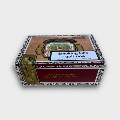 Arturo Fuente Magnum R Rosado No. 44 Cigar - Box of 44