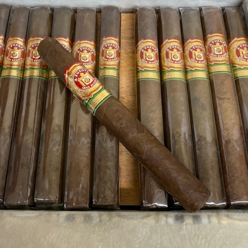 Arturo Fuente Gran Reserva Numero 4 Cigar - Box of 25