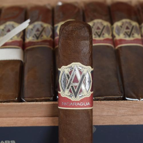 AVO Syncro Nicaragua Short Robusto Cello Cigar - 1 Single (End of Line)