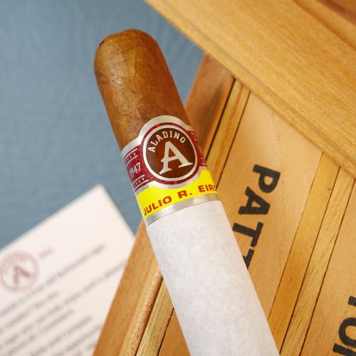 Aladino Corojo Patton Cigar - Box of 10