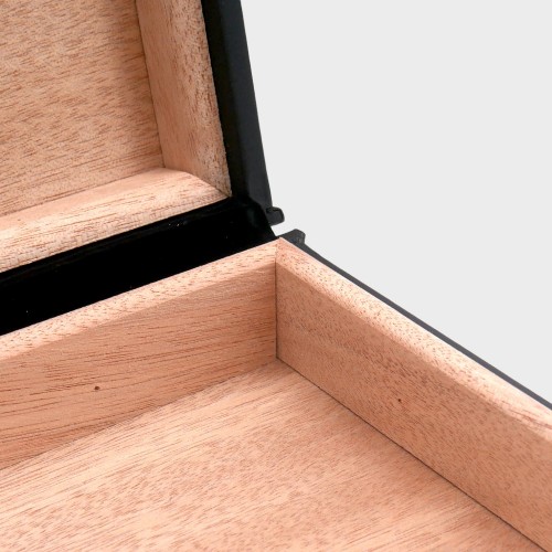 Prestige Augustus Leather Black Travel Humidor - 20 Cigar Capacity