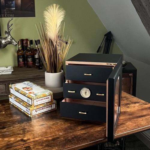 Adorini Chianti Medium Deluxe Cigar Humidor - 100 Cigar Capacity (AD041)