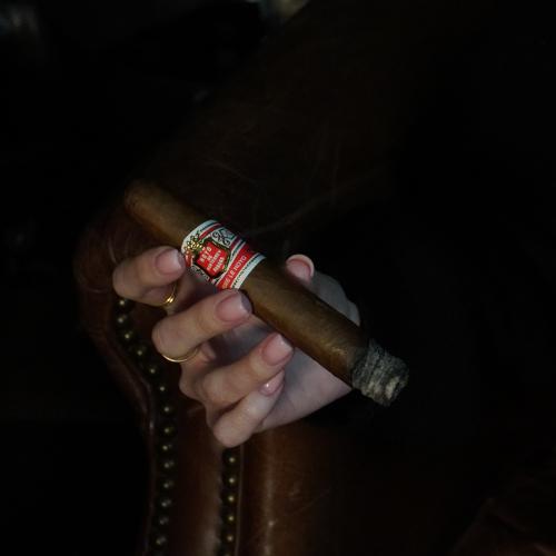 Hoyo de Monterrey Serie Le Hoyo De San Juan Cigar - 1 Single