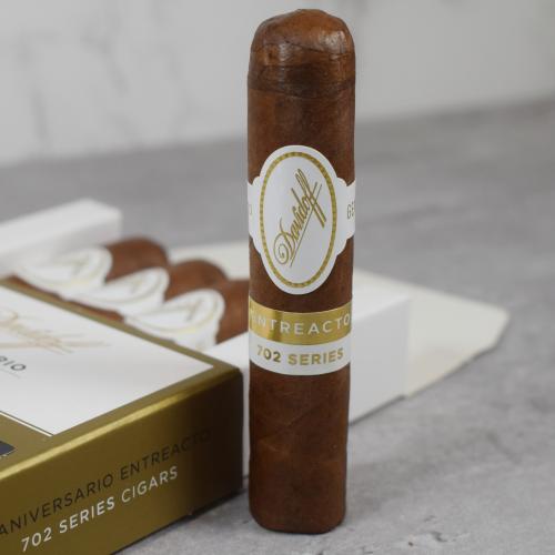 Davidoff 702 Series Aniversario Entreacto Cigar - 1 Single (End of Line)