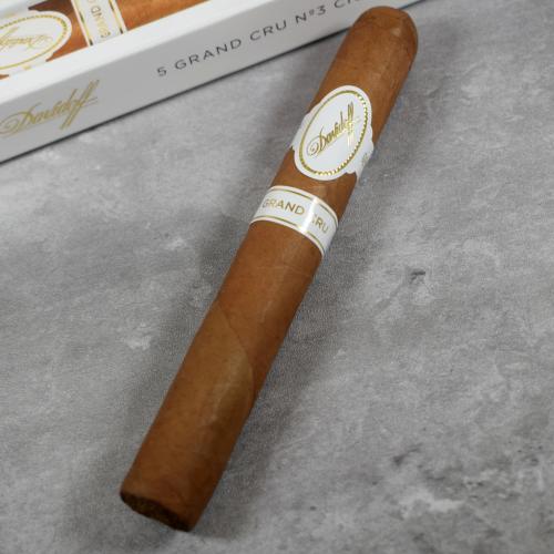 Davidoff Grand Cru No. 3 Cigar - 1 Single (Discontinued)