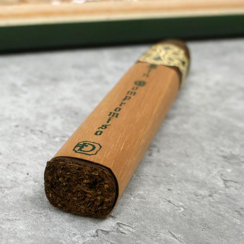 Dunbarton Tobacco & Trust Sin Compromiso Seleccion No. 2 Cigar - Box of 13