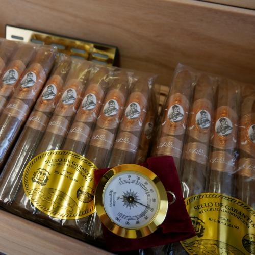LIMITED EDITION - Gurkha 35th Anniversary Wood 150 Count Humidor - 75 Cigars Included