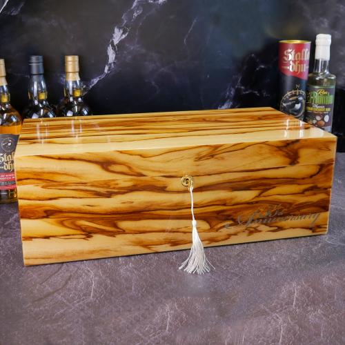 LIMITED EDITION - Gurkha 35th Anniversary Wood 150 Count Humidor - 75 Cigars Included