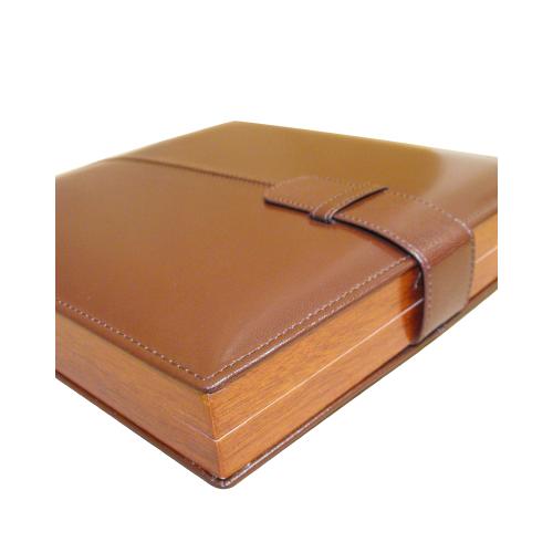Humidif - Travel Cedar and Brown Leather