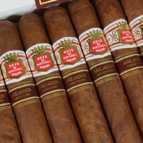 Hoyo de Monterrey Hermosos No. 4 Anejados Cigar - Box of 25