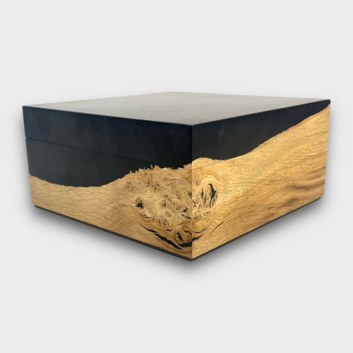 Jonathon Vaiksaar River Small Square Humidor - Burr Oak - 40 Cigar Capacity