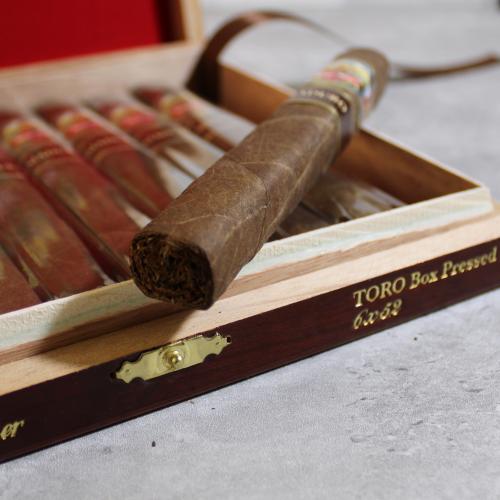 K by Karen Berger Toro Maduro Cigar - Box of 10
