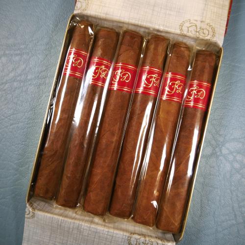 La Flor Dominicana Los Carajos Maduro Cigar - Tin of 6