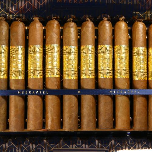 Meerapfel Meir Master Blend Limited Edition Double Robusto Cigar - Box of 10