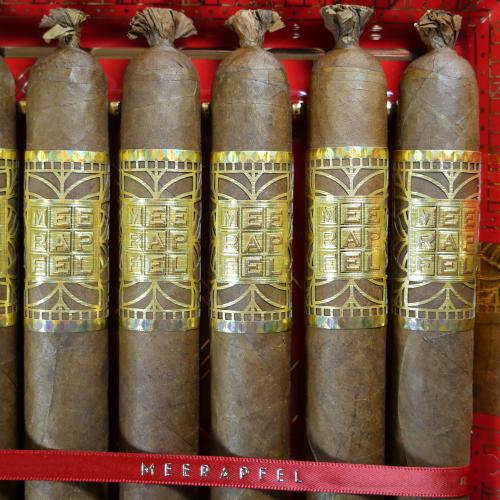 Meerapfel Richard Master Blend Limited Edition Double Robusto Cigar - Box of 10