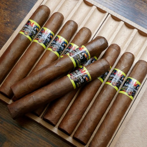 FLASH SALE - 8 + 2 Mitchellero Peru Robusto Extra SCARY Cigar Sampler - 10 Cigars