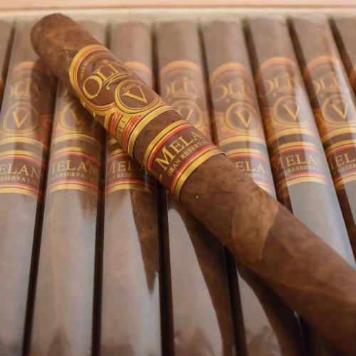 Oliva Serie V Melanio Edicion Ano 2022 Cigar - 1 Single