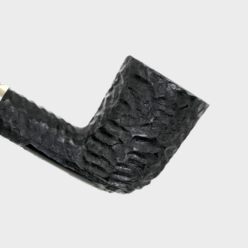 Peterson Dracula 120 Rusticated Ebony Nickel Mounted Fishtail Pipe (PE3181)