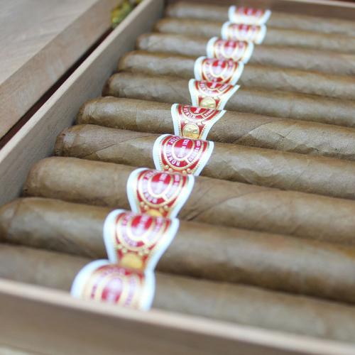 Romeo y Julieta Fabulosos No.2 - 2016 Habanos Colleccion Cigar - Book of 20