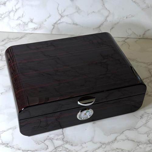 Savinelli High Lacquered Brown Humidor - 30 Cigar Capacity (End of Line)