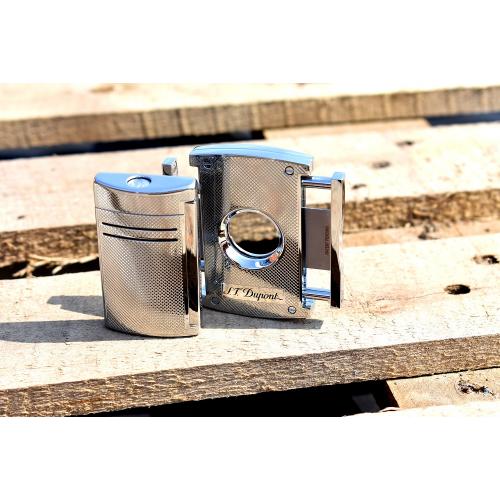 ST Dupont Lighter - Maxijet - Chrome Grid Finish