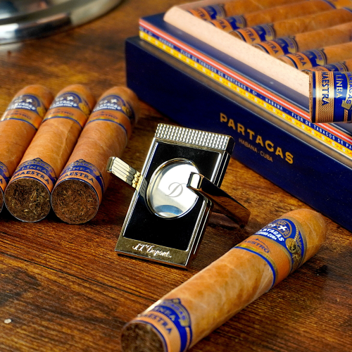 ST Dupont Cigar Cutter & Cigar Stand - Black & Gold