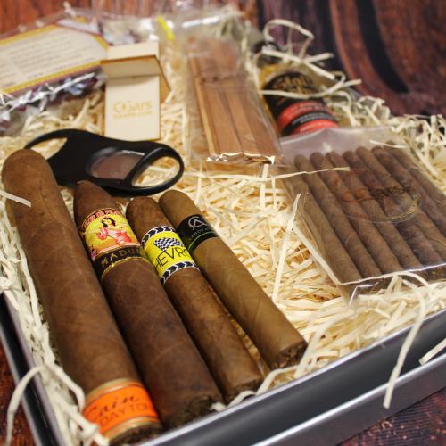 Team Work Gift Box Sampler - Cigars, Whisky & Accessories