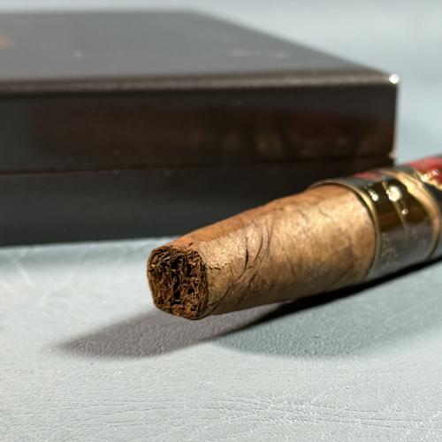 Kristoff 685 Woodlawn Perfecto - Box of 10
