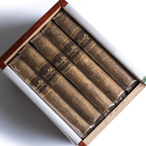 Flor De Oliva Robusto Cigar - Cabinet of 25