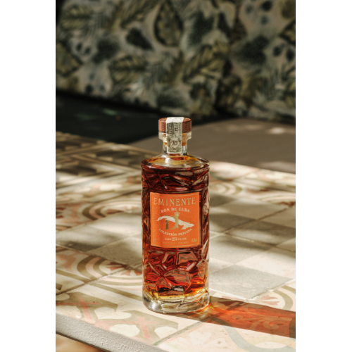 Eminente DL 25 Year Old Coleccion Privada Rum - 45.2% 70cl