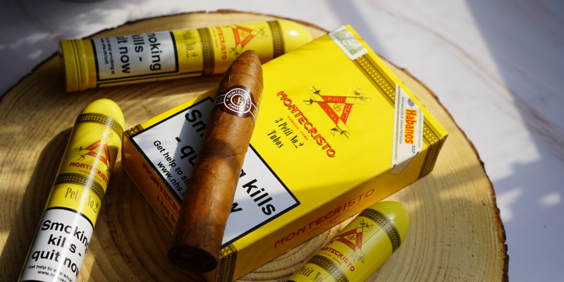Montecristo Petit No. 2 Tubos