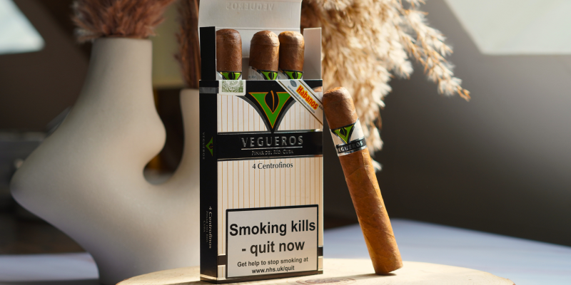 Vegueros Centrofinos Cigar - Pack of 4