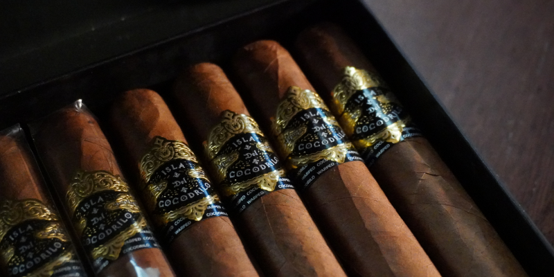 Warped Cigars Cocodrilo Corona Gordo