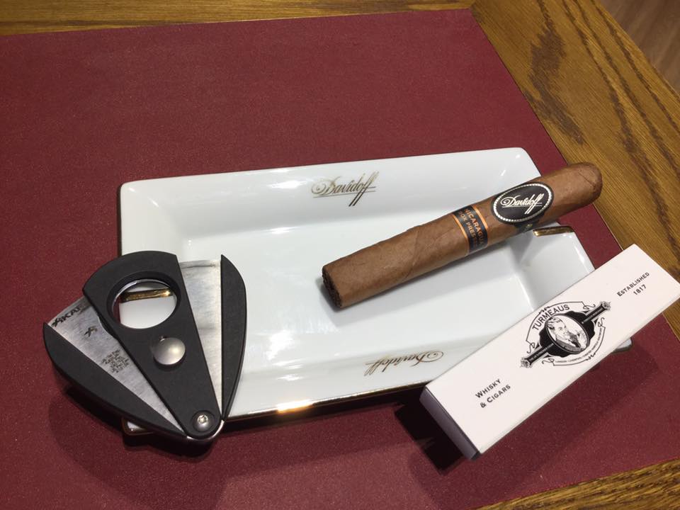 BoxPressed Cigars The Cigar Library