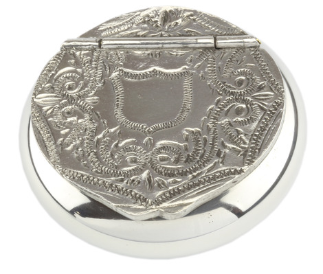 Wilson of Sharrows Pewter Snuff Box - Patterned Lid
