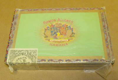 Ramon Allones Petit Corona