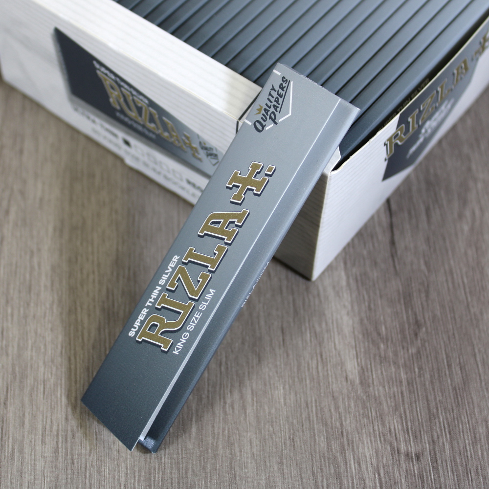 Rizla Zilver Slim Kingsize Rolpapier - Pakket Van 10 Stuks | Super Dun, Langzaam Brandend & Minste Smaak
