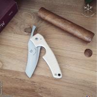 Les Fines Lames Le Petit Classic  - The Cigar Pocket Knife - Curly Maple (End of Line)