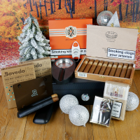 Cigar Lovers Dream Compendium - Cigars, Humidor + Accessories