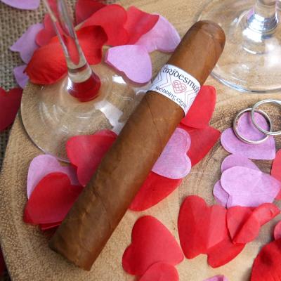 Wedding Cigar Band - BRIDESMAID - Multiple Red Celtic Knot Heart Design