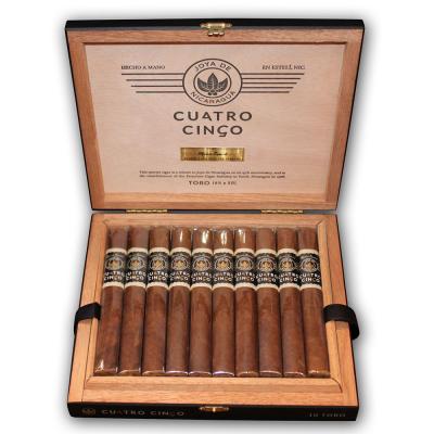 Joya de Nicaragua Cuatro Cinco Toro Cigar - Box of 10