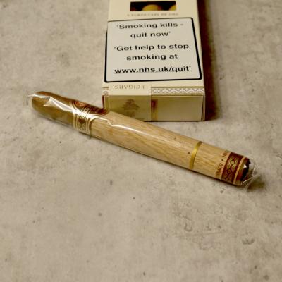 Vasco Da Gama Capa de Oro Corona Tubed Cigar - Pack of 3