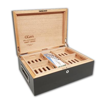 Villa Spa  - C.Gars Ltd 25th Anniversary Seleccion Orchant Humidor - 200 cigars capacity Â Black Finish