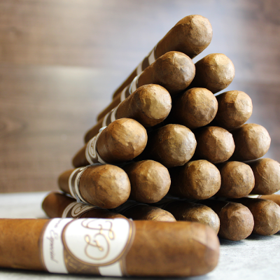 La Flor Dominicana - Dominican