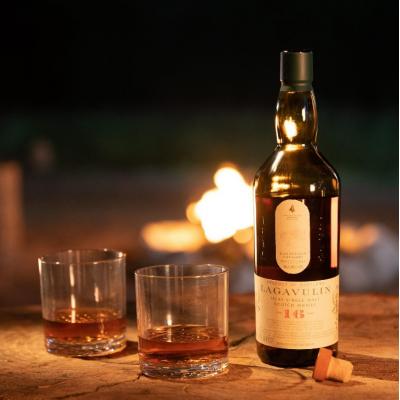 Lagavulin 16 Year Old - 43% 70cl