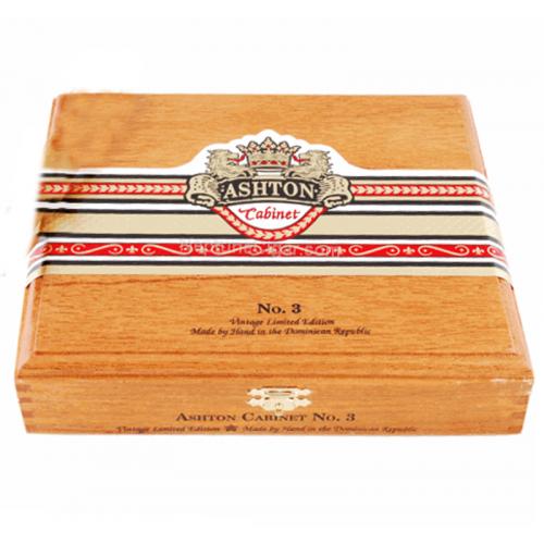 Ashton Grand Corona No. 3 Cigar - Box of 20 (Discontinued)