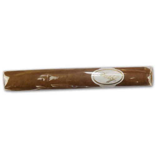 Davidoff Grand Cru No. 4 Cigar - 1 Single