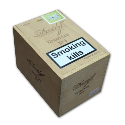 Davidoff Grand Cru No. 3 Cigar - Box of 25